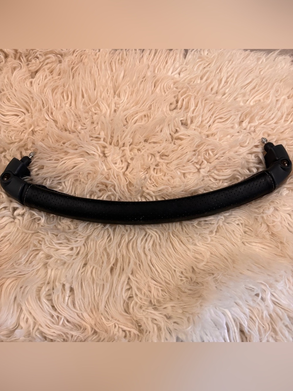 UPPAbaby Bumper Bar Black Leather for Vista/Vista V2 / Cruz / Cruz V2 Stroller
